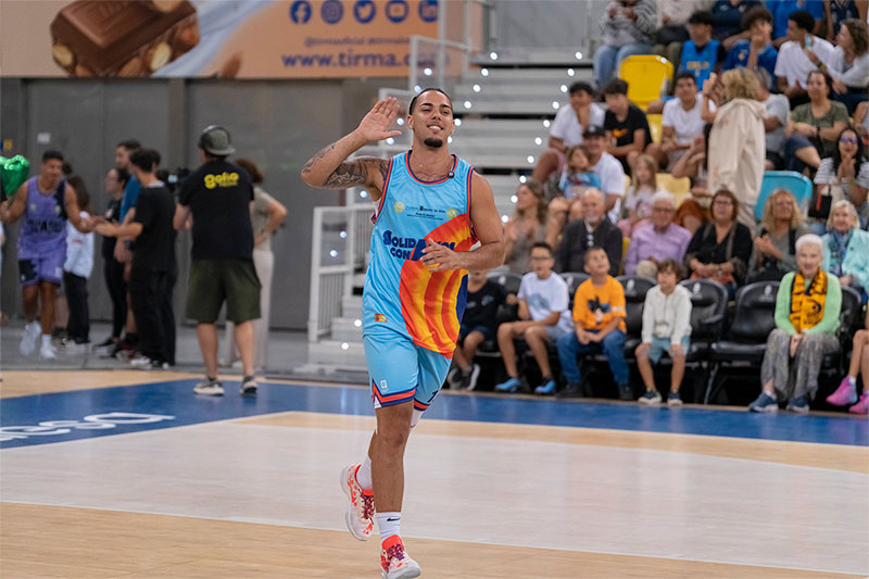 Jugadores de StreetFlavour en un evento solidario - StreetFlavour - 3COM Squad